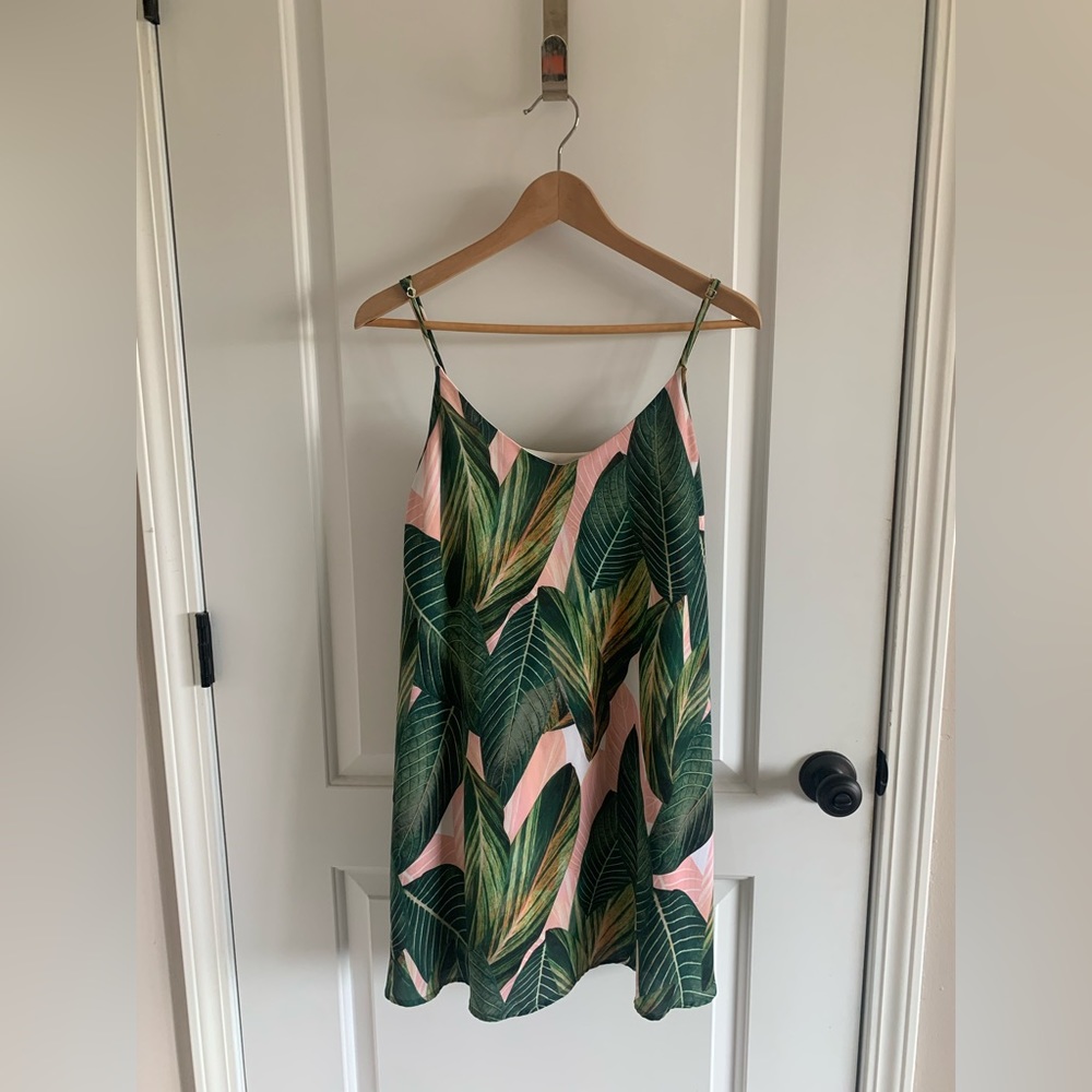 Show Me Your Mumu / Pink Palm Leaf Dress / Size L / $30